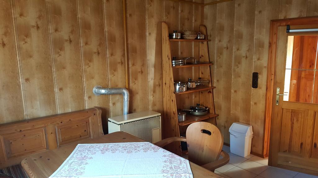 ホテル Kerka-Voelgyi Vendeghaz Kerkaszentkirály エクステリア 写真